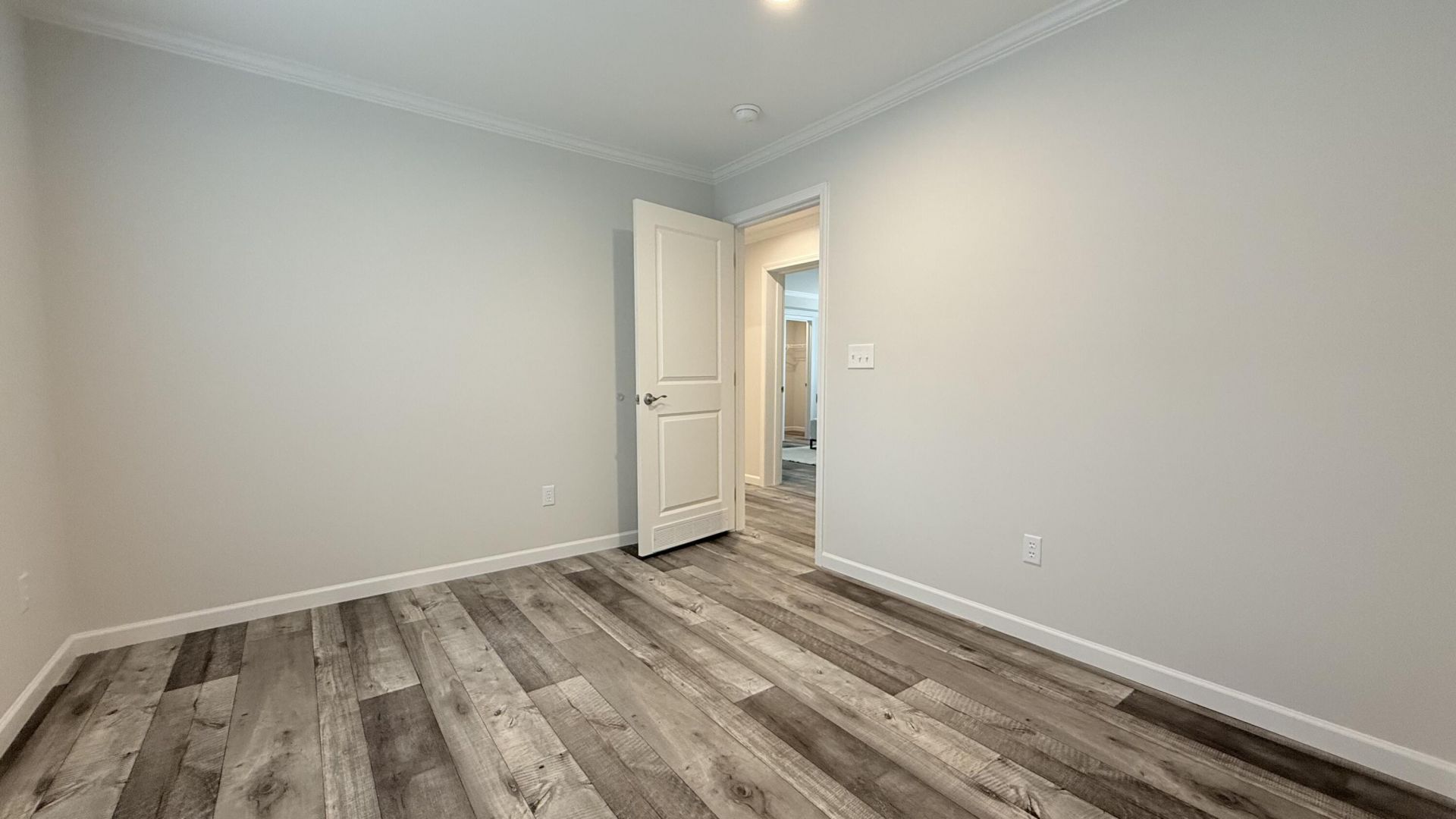 208 General Moultrie Drive Photo 13