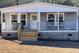 208 General Moultrie Drive photo 4