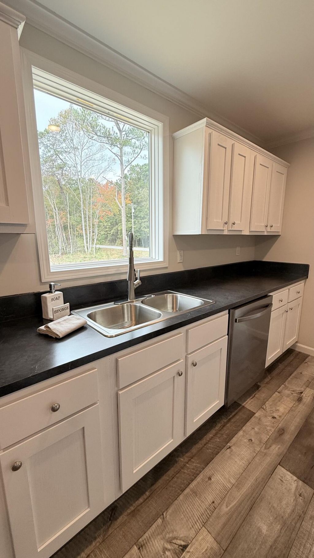 208 General Moultrie Drive Photo 8