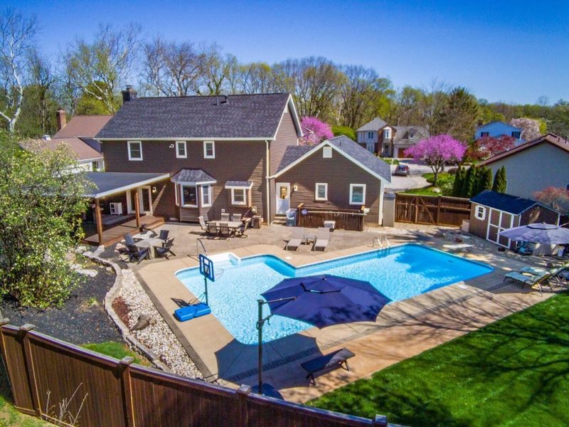 3479 Greenbank Court, Columbus, OH 43221 Photo 2