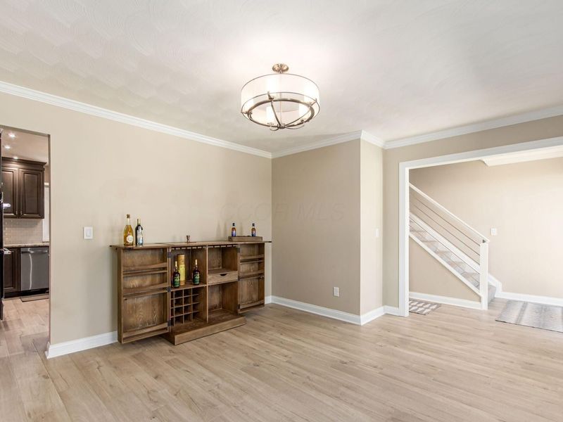 3479 Greenbank Court, Columbus, OH 43221 Photo 6