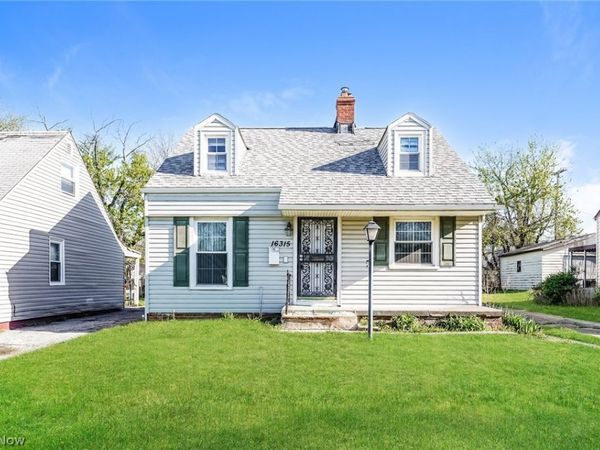16315 Westview Avenue , Cleveland, OH 44128