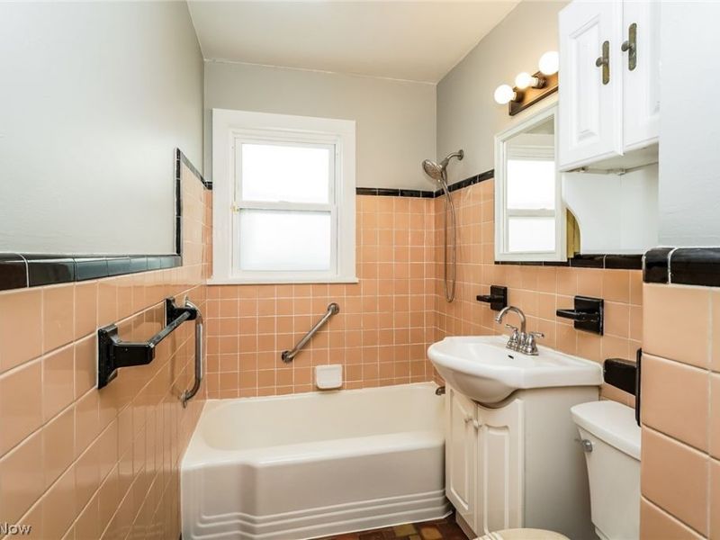 16315 Westview Avenue, Cleveland, OH 44128 Photo 11