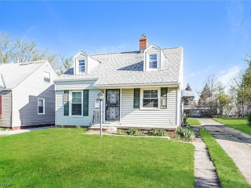 16315 Westview Avenue, Cleveland, OH 44128 Photo 2