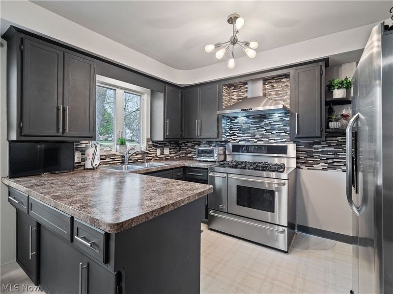 4765 W 220th Street, Fairview Park, OH 44126 Photo 17