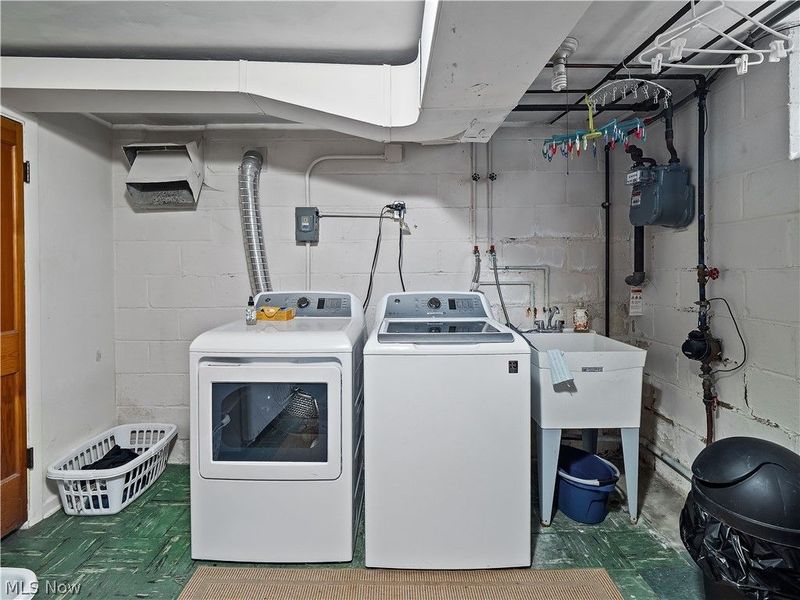 4765 W 220th Street, Fairview Park, OH 44126 Photo 26