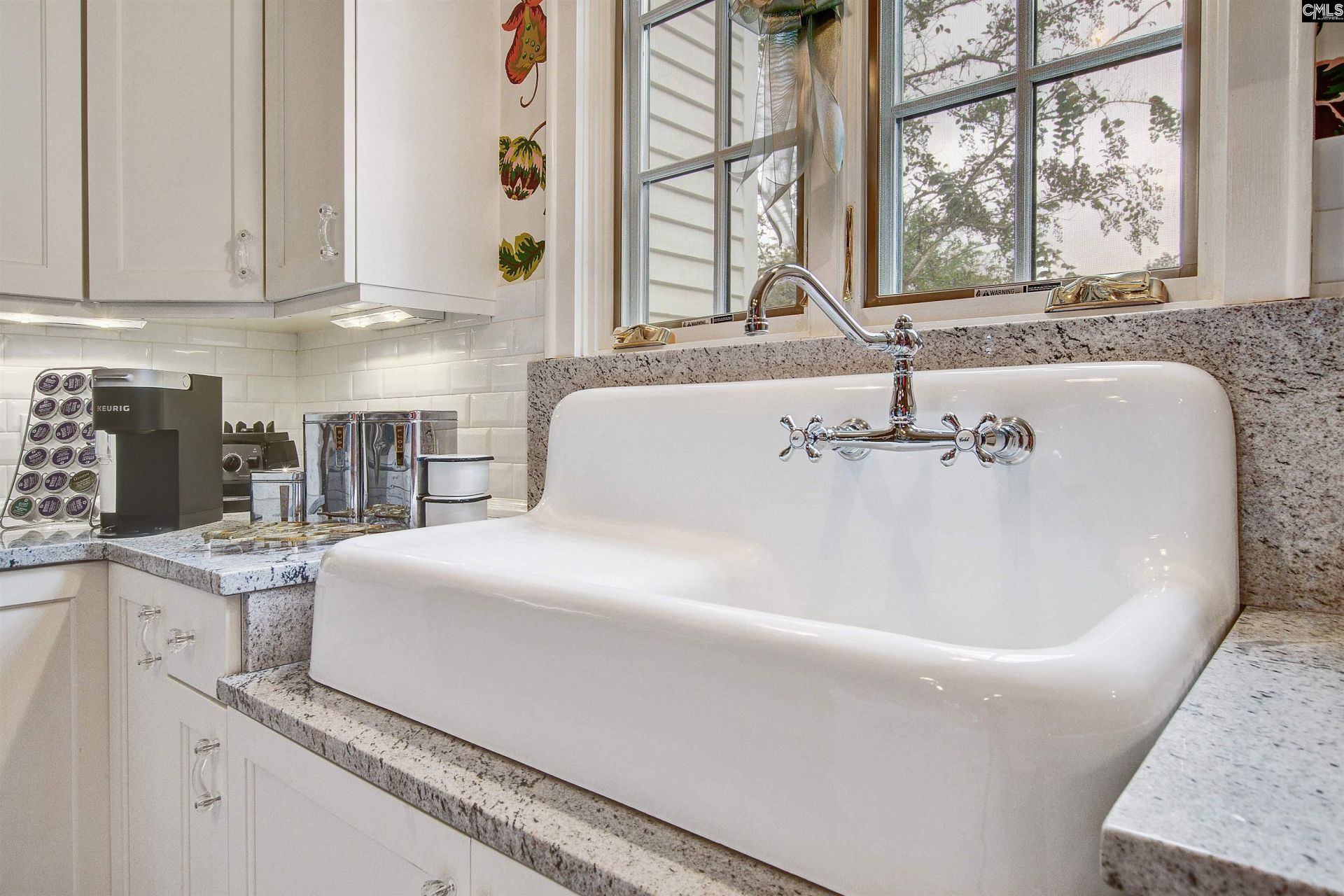 219 Rigby Street  Photo 18