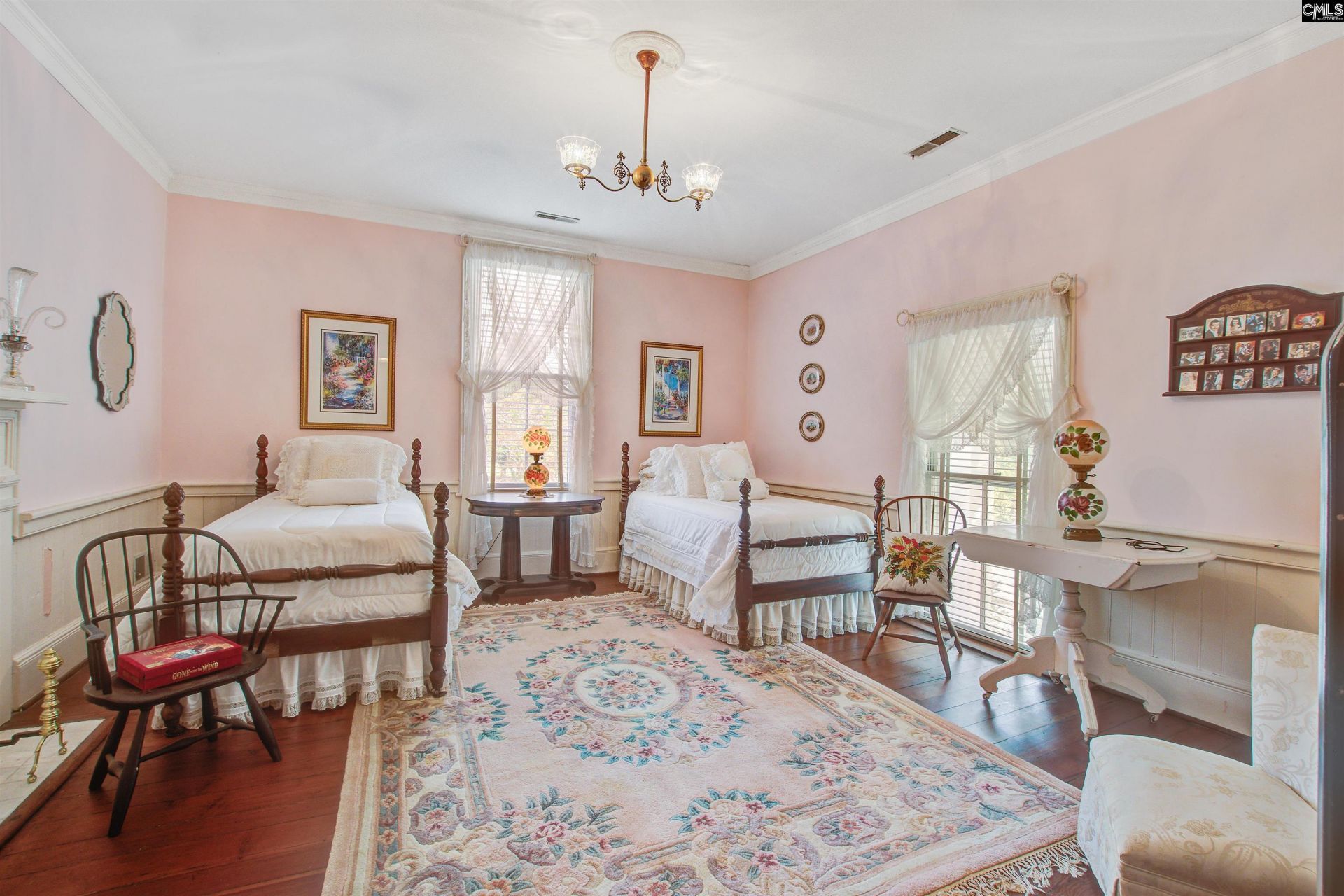 219 Rigby Street  Photo 33