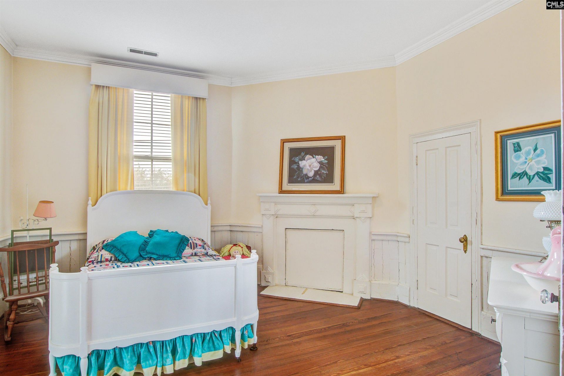 219 Rigby Street  Photo 38