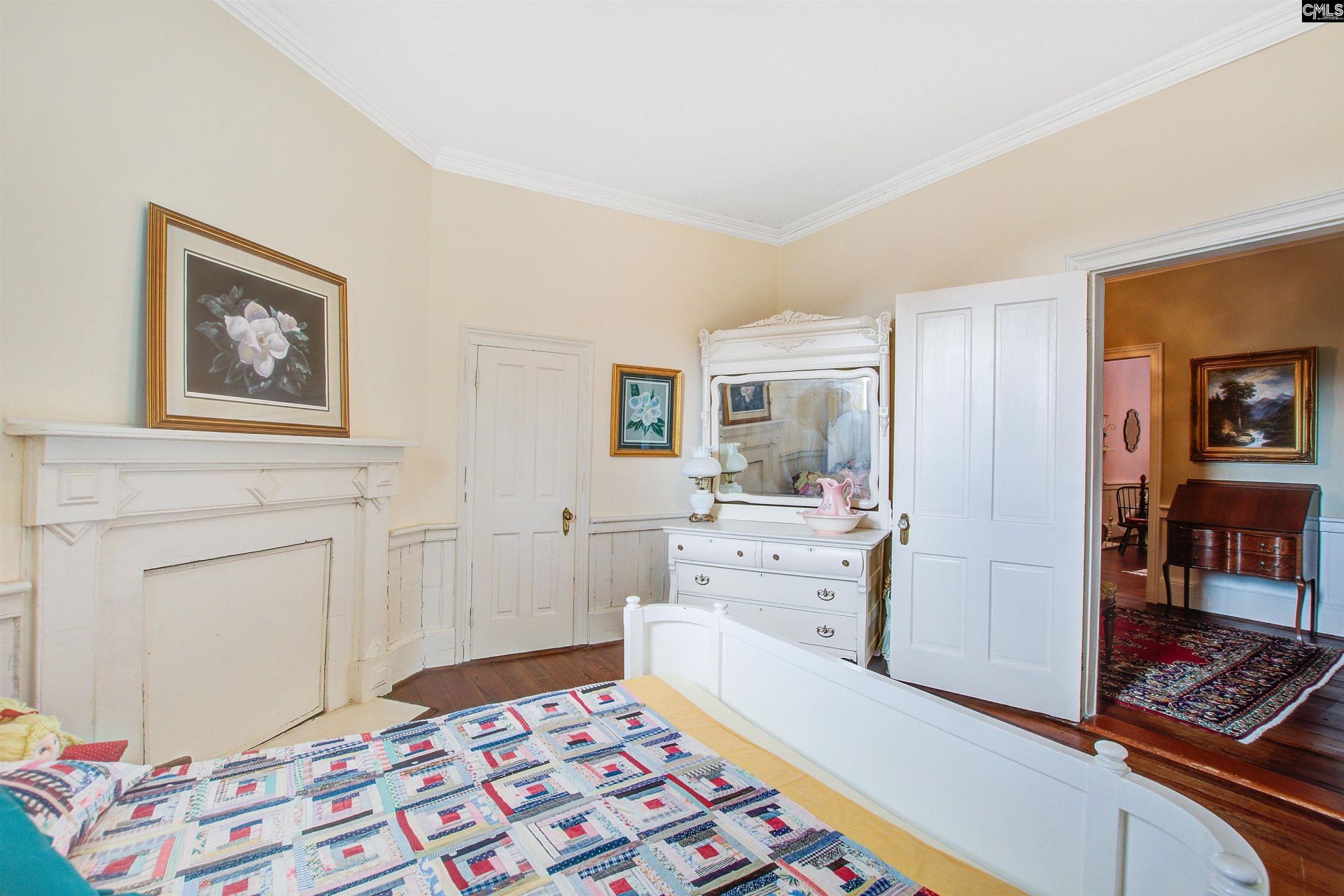 219 Rigby Street  Photo 39