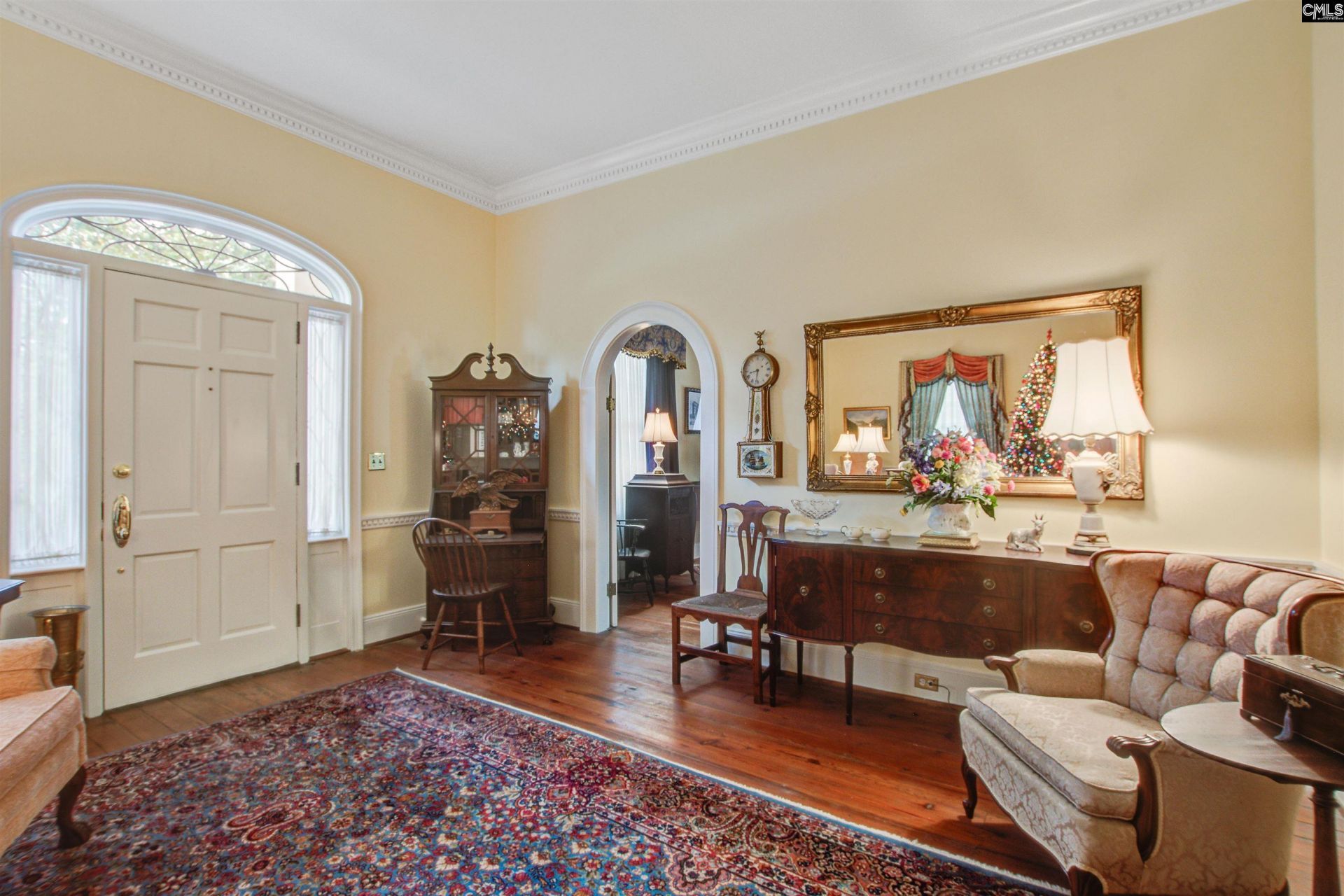 219 Rigby Street  Photo 4