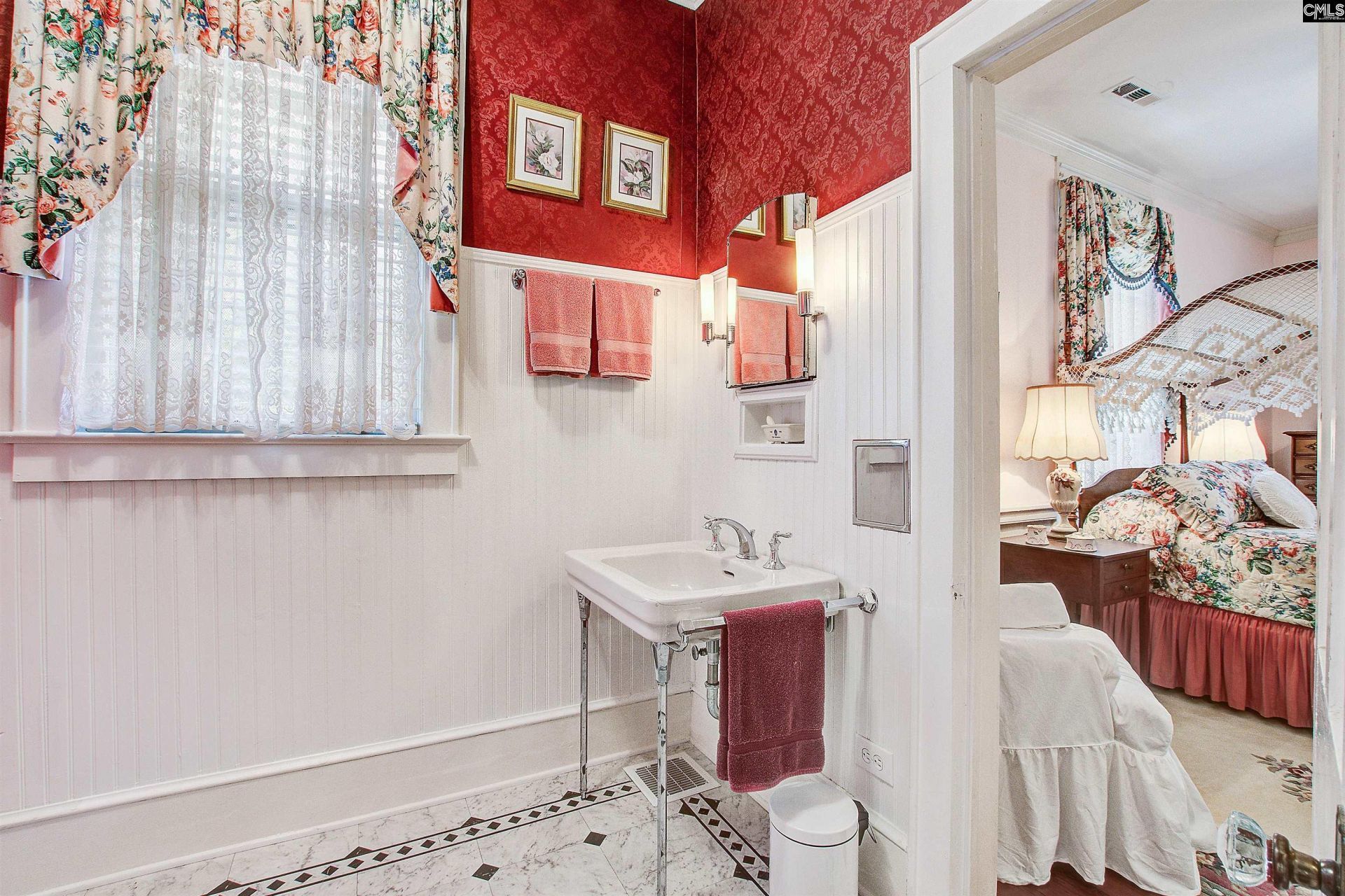 219 Rigby Street  Photo 40