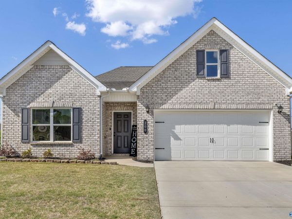 200 School House Road, Decatur, AL 35603