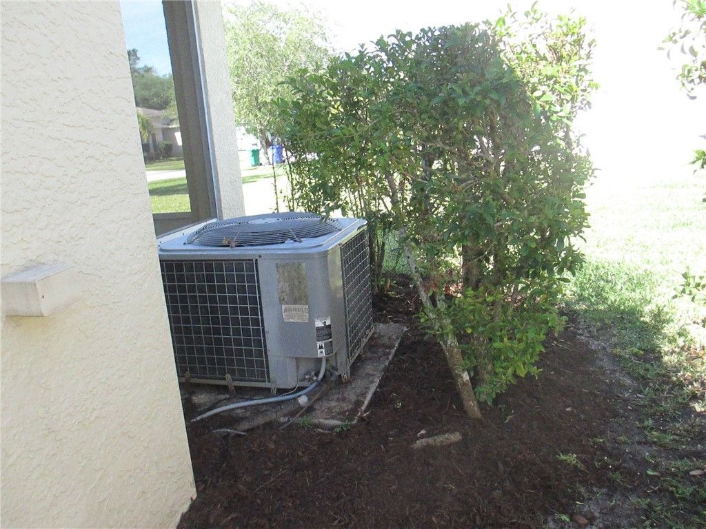 136 Bellamy Trail , Sebastian, FL 32958 Photo