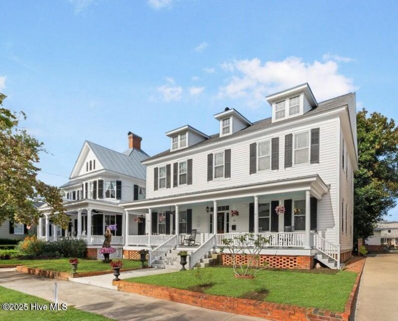 210 New Street, New Bern, NC 28560 Main Photo
