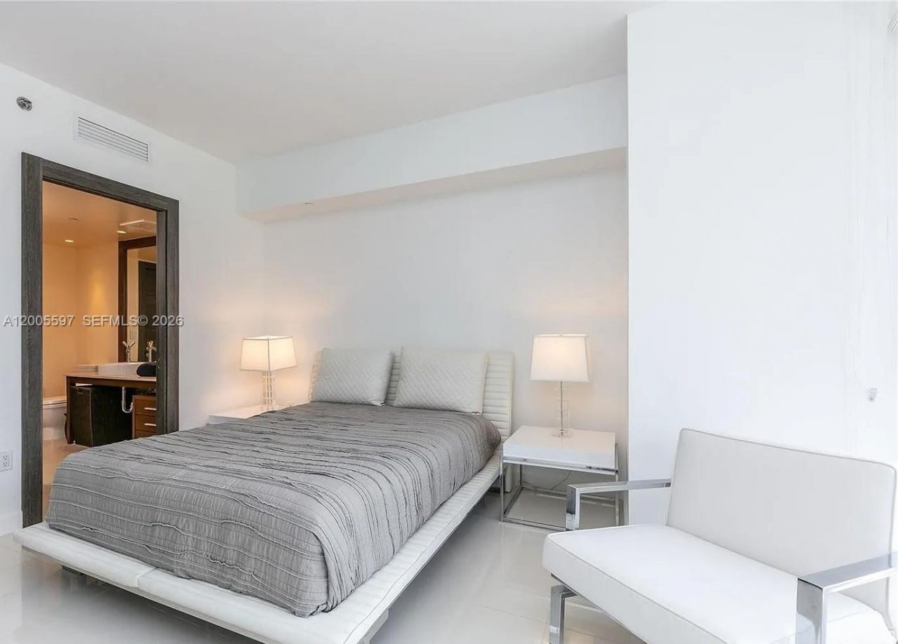 495 Brickell Ave , Unit 703, Miami, FL 33131 Photo
