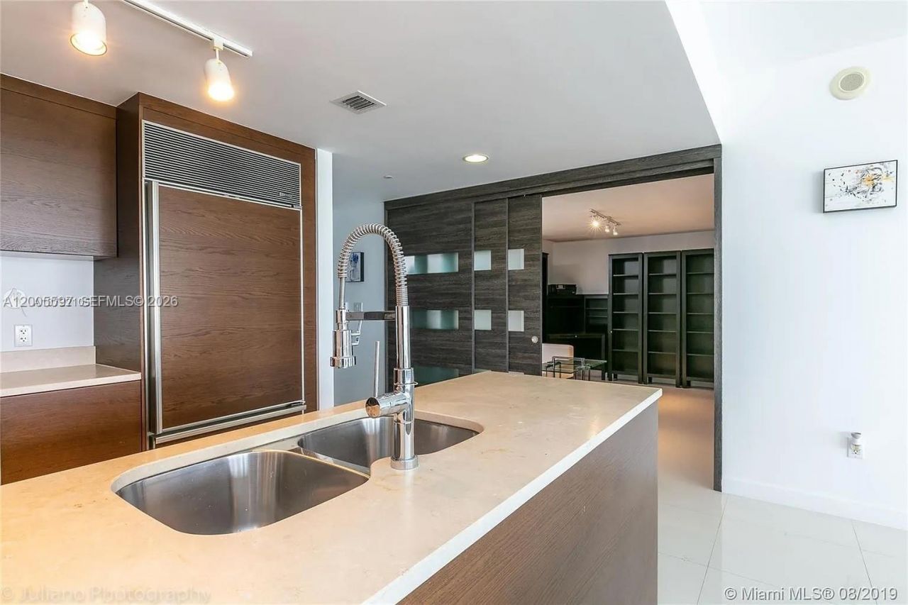 495 Brickell Ave , Unit 703, Miami, FL 33131 Photo