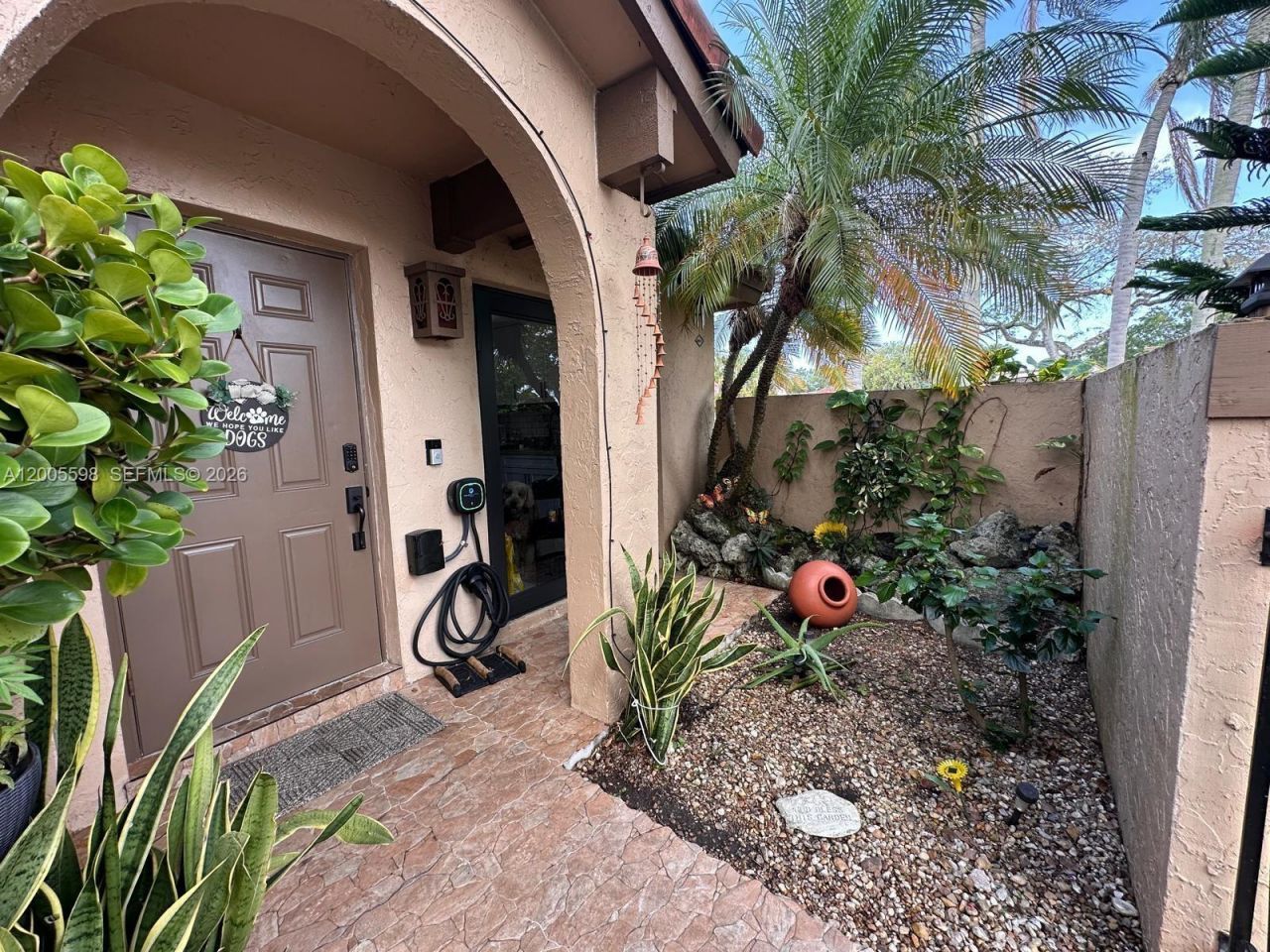 6633 NW 178th Ter, Hialeah, FL 33015 Photo