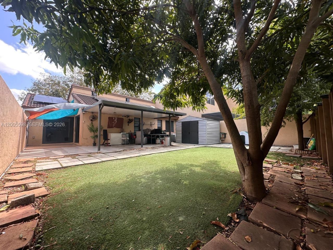 6633 NW 178th Ter, Hialeah, FL 33015 Photo