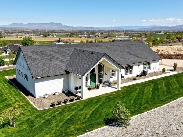 3445 Magnolia Ln, Emmett, ID 83617