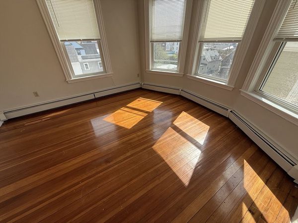 39 Newhall St, Unit 18, Lynn, MA 01902