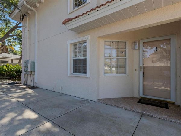 528 W VENICE AVENUE , Unit # 1, VENICE, FL 34285