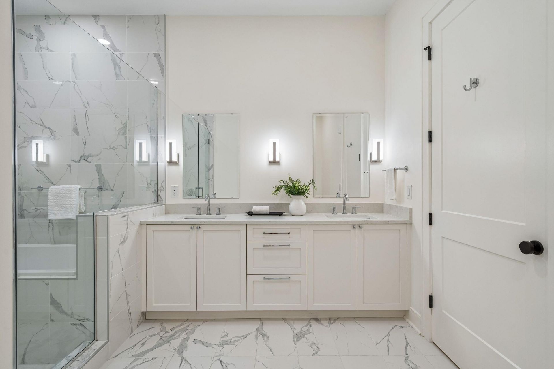 540 Helmsman Street Photo 24