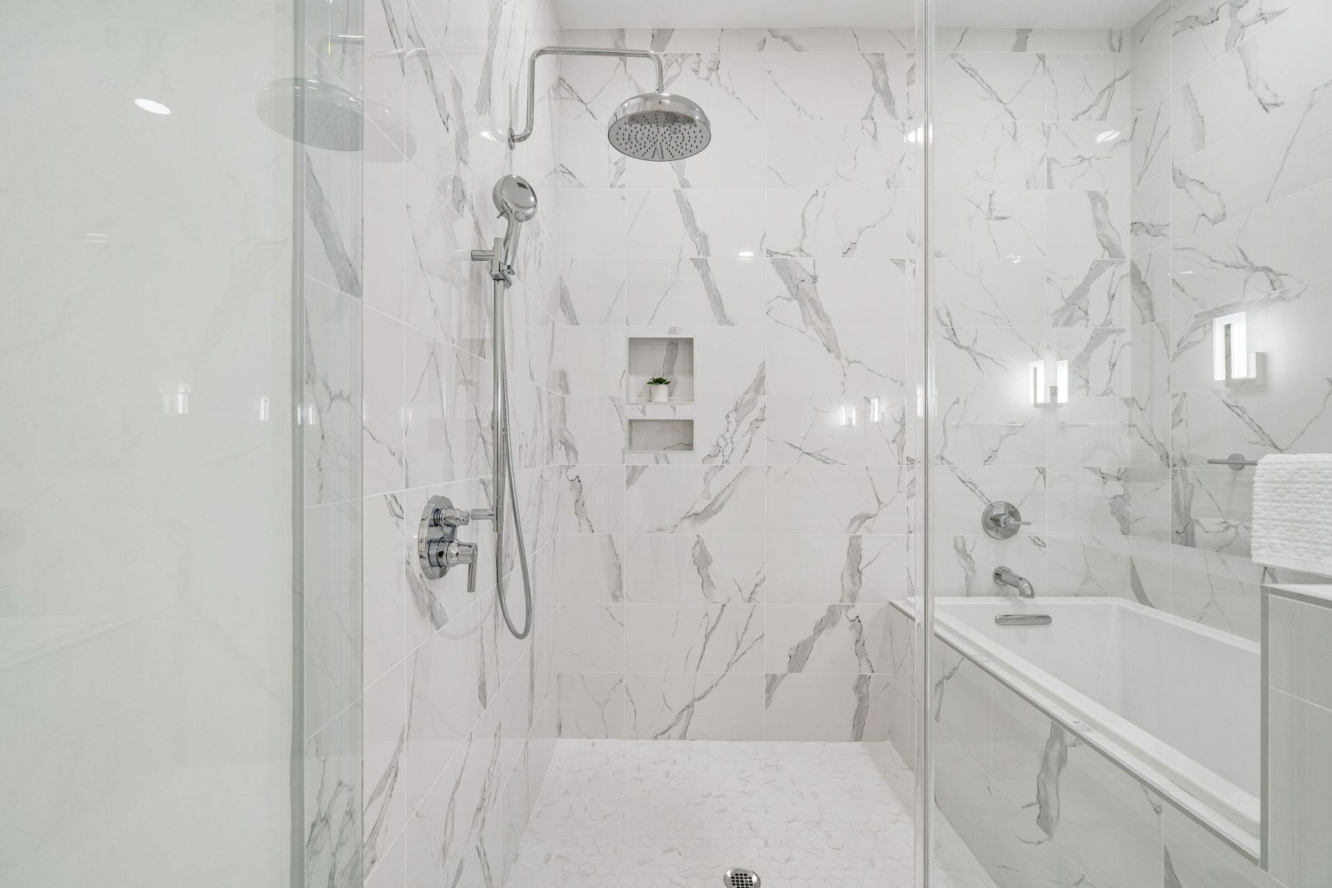 540 Helmsman Street Photo 26