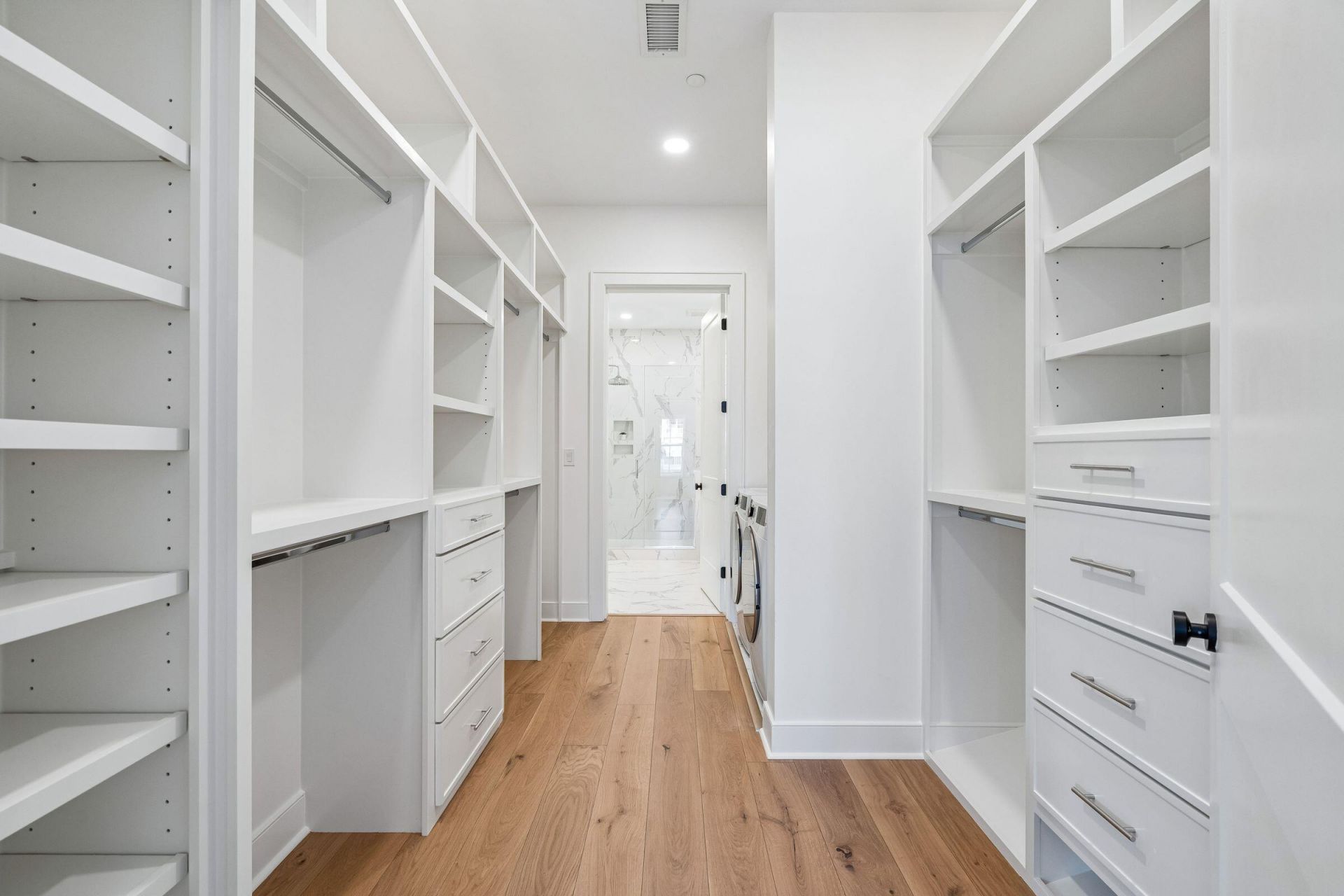 540 Helmsman Street Photo 29