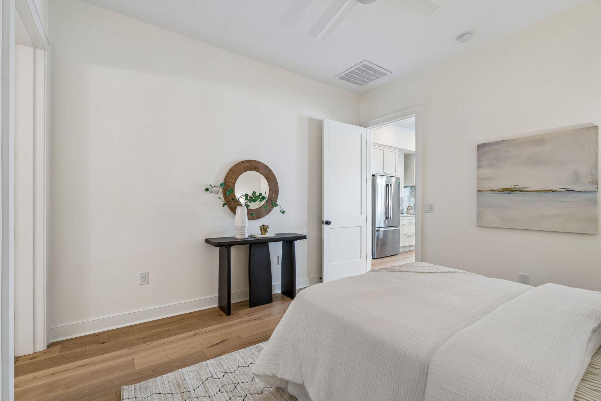 540 Helmsman Street Photo 31