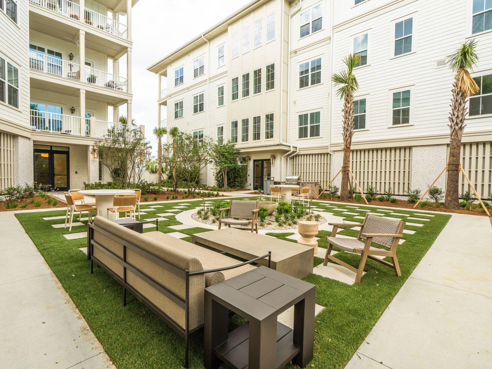 540 Helmsman Street Photo 43