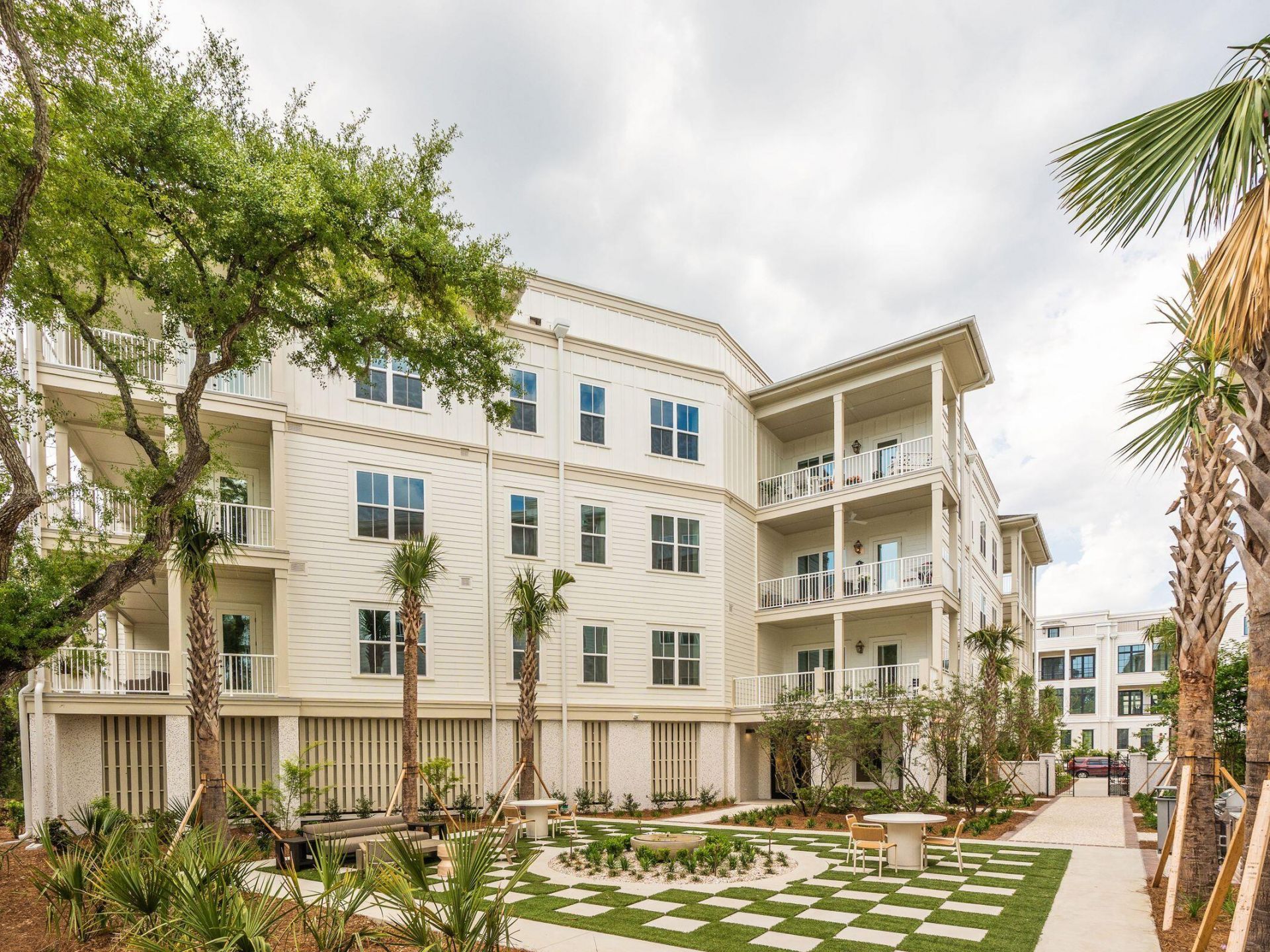 540 Helmsman Street Photo 45