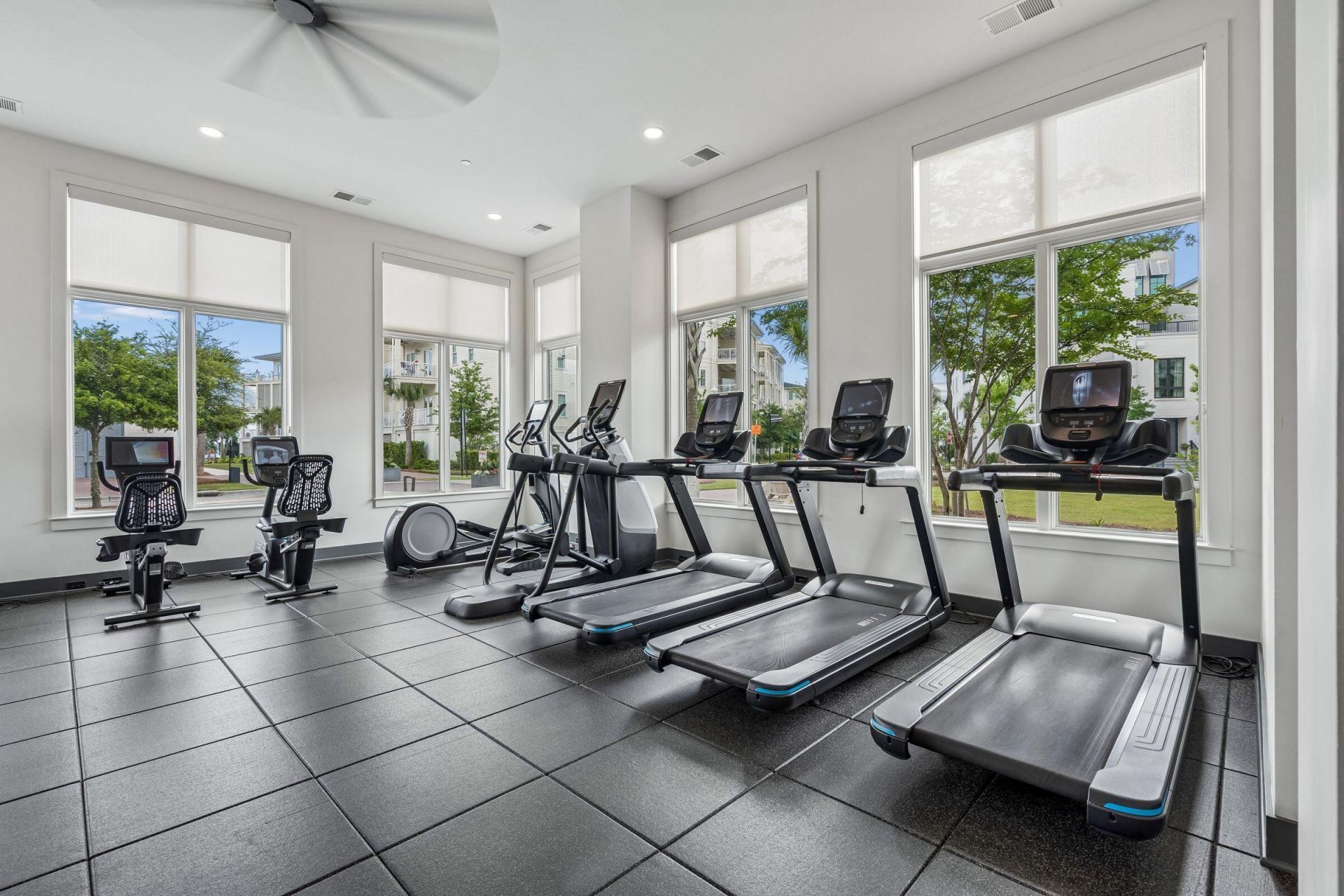 540 Helmsman Street Photo 63