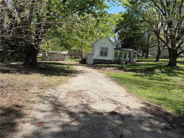 N 7th Street, Unit 901, Tarkio, MO 64491