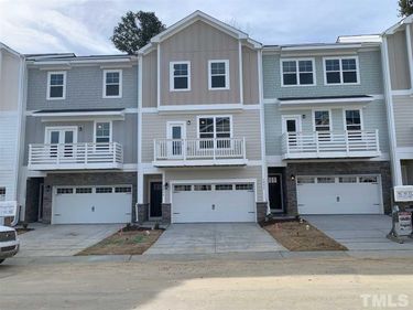 1044 Diamond Dove Lane, Apex, NC 27523
