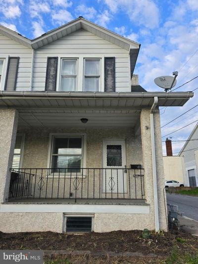 43 E 2ND STREET , BOYERTOWN, PA 19512