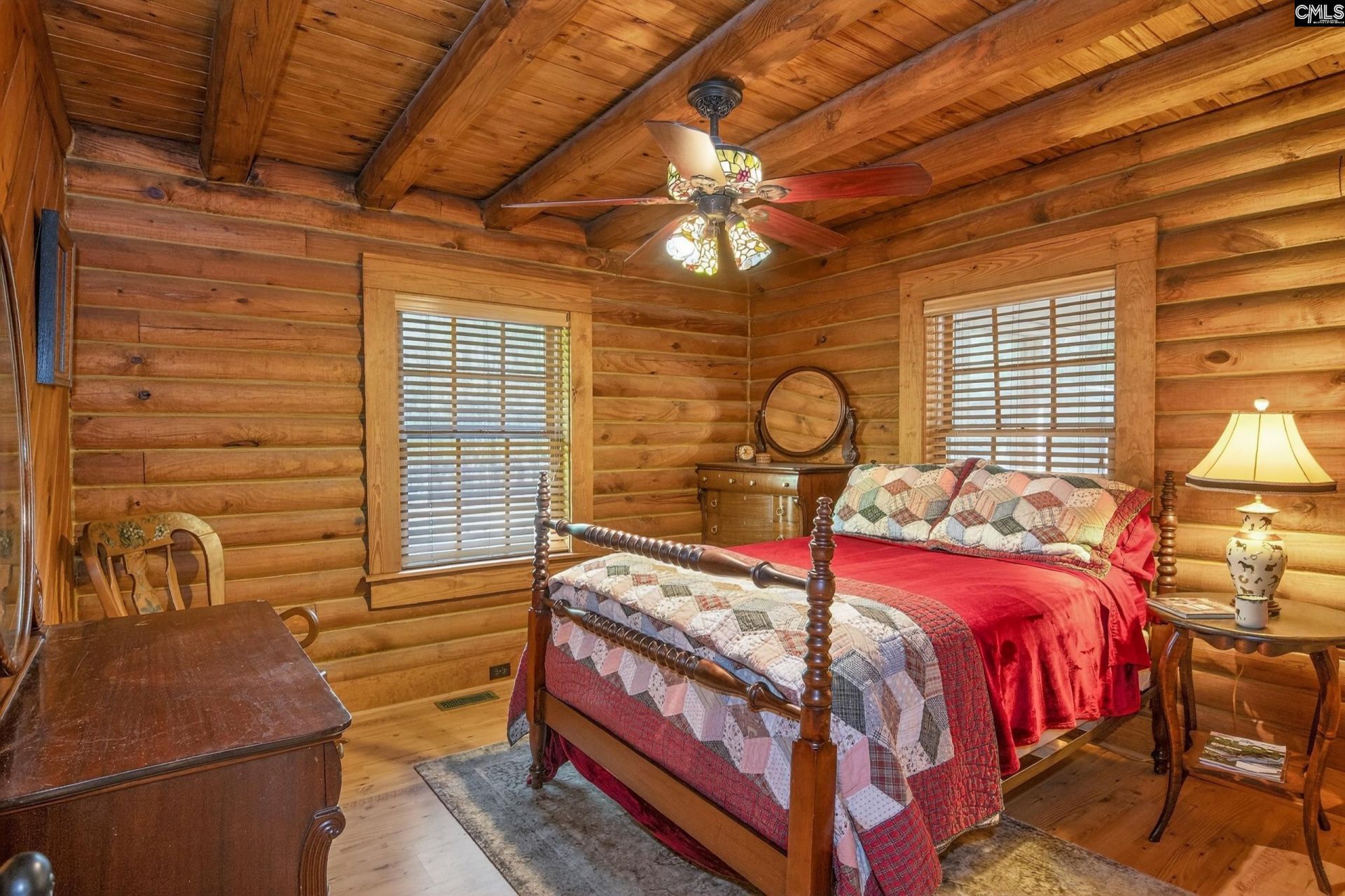 57 Club Lane  Photo 18