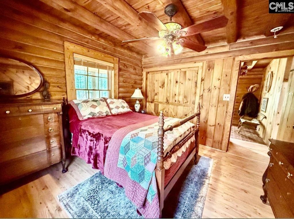 57 Club Lane  Photo 19