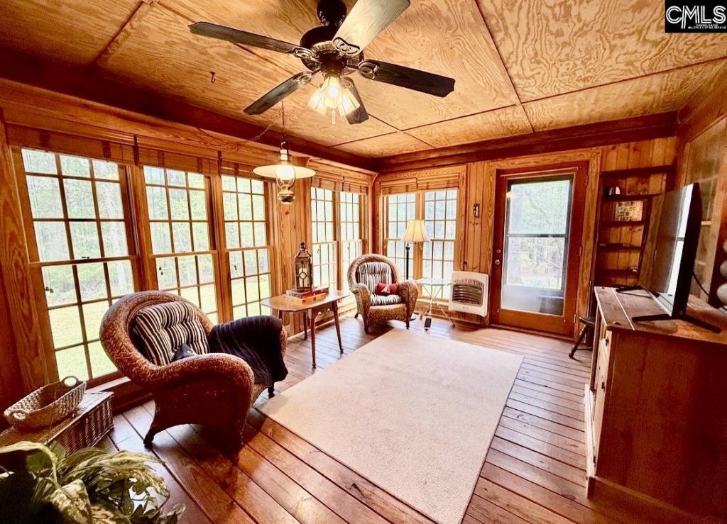 57 Club Lane  Photo 24