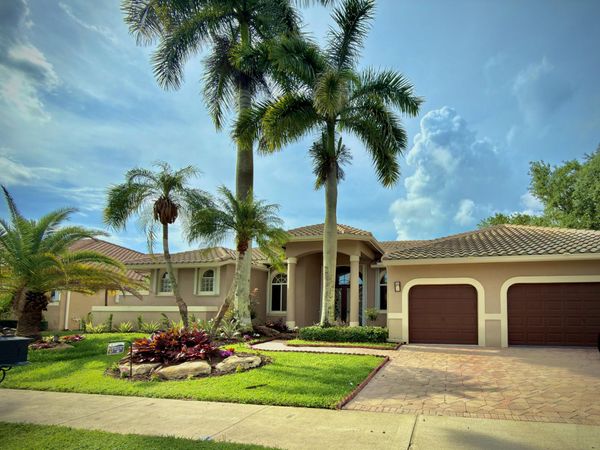2579 Mayfair Lane, Weston, FL 33327