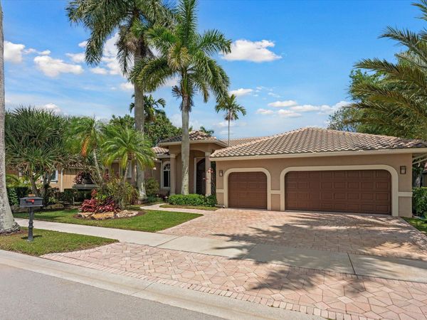 2579 Mayfair Lane, Weston, FL 33327