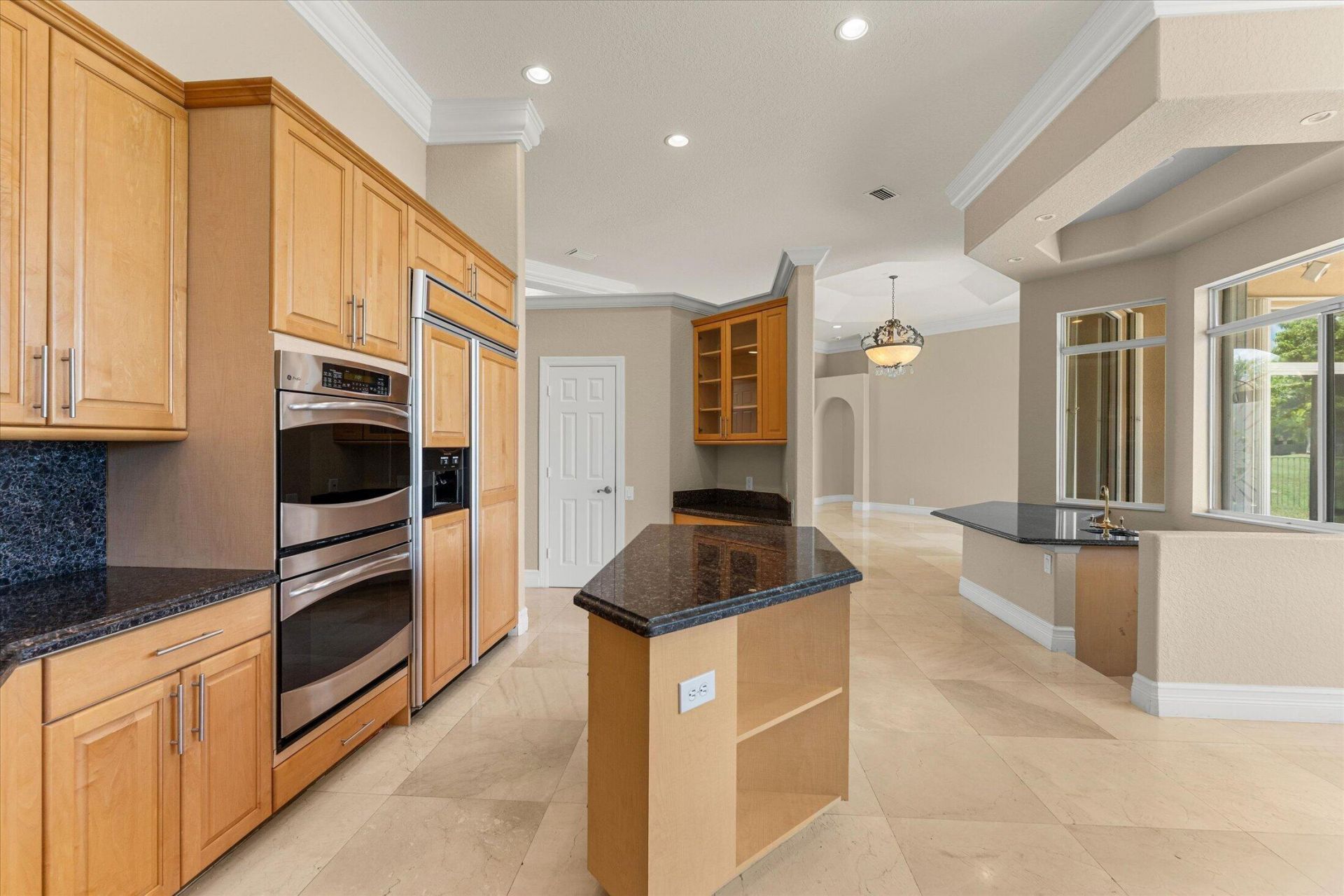 2579 Mayfair Lane, Weston, FL 33327 Photo