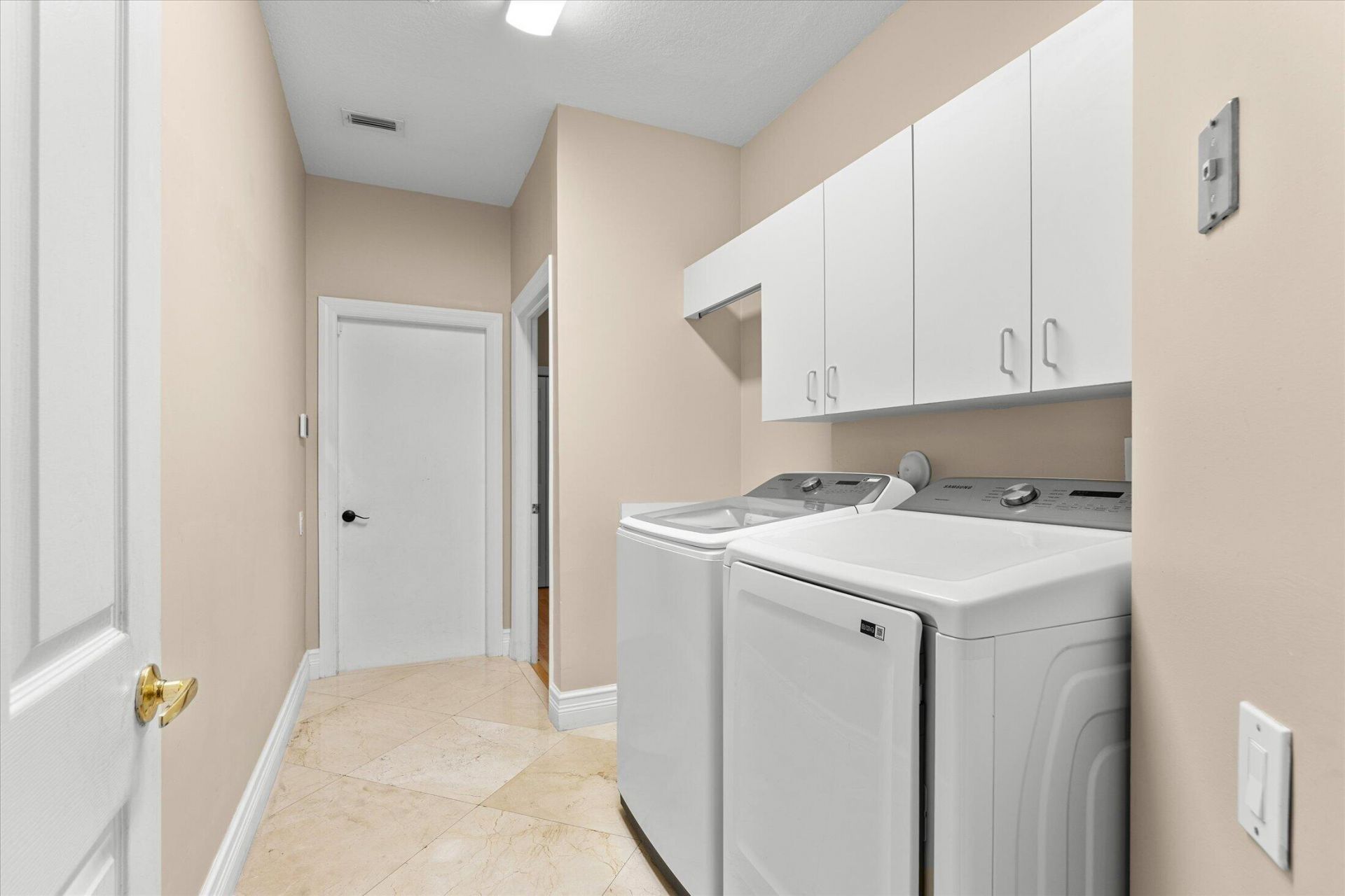 2579 Mayfair Lane, Weston, FL 33327 Photo