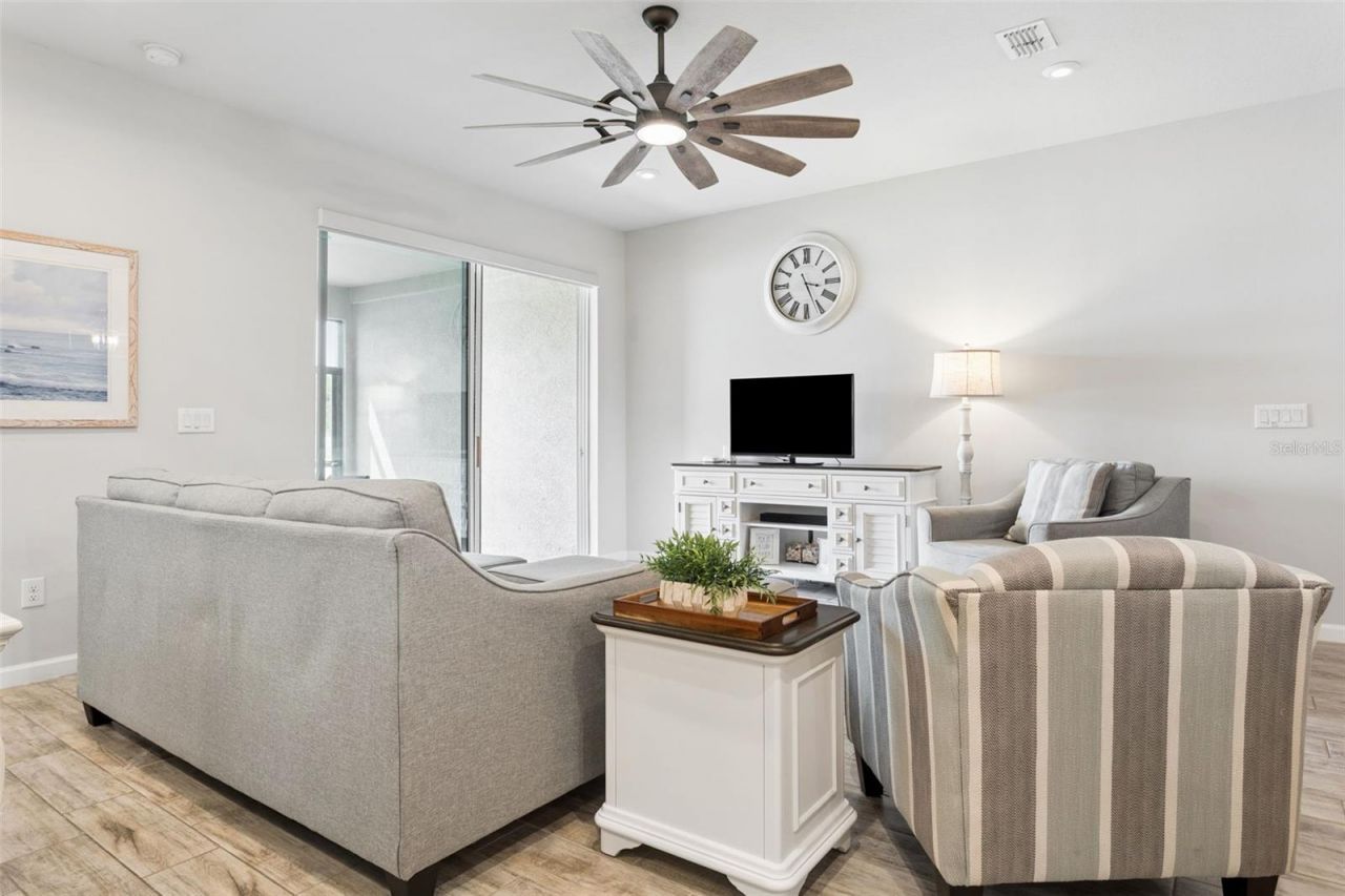 4317 Cloud Hopper Way, Lutz, FL 33559 Photo