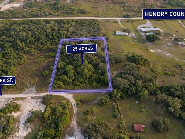 855 N ISORA STREET , CLEWISTON, FL 33440