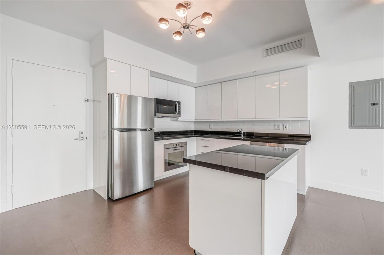 92 SW 3rd St , Unit 2212, Miami, FL 33130 Photo