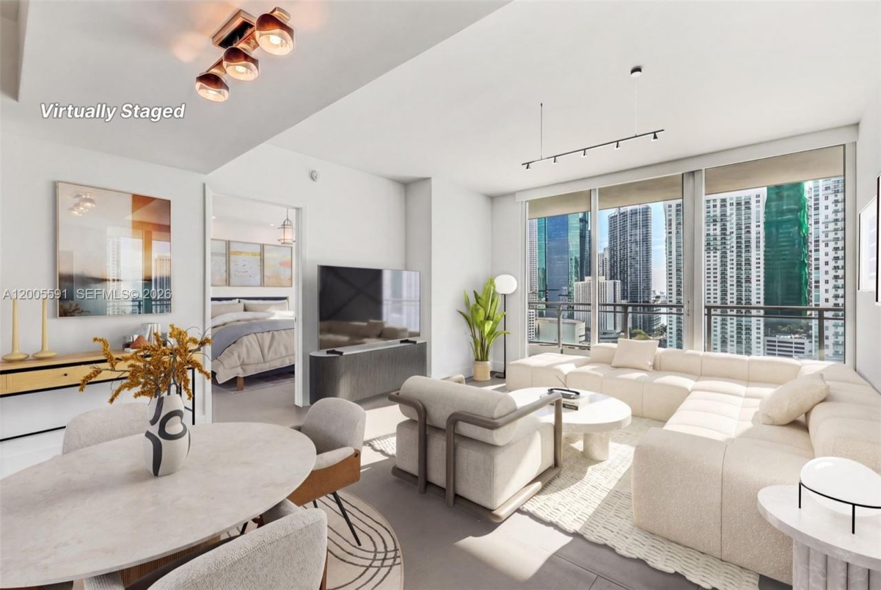 92 SW 3rd St , Unit 2212, Miami, FL 33130 Photo