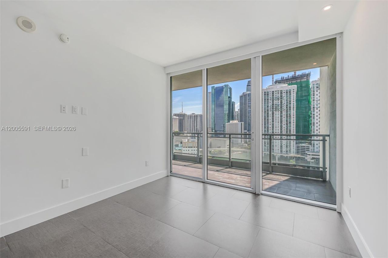 92 SW 3rd St , Unit 2212, Miami, FL 33130 Photo