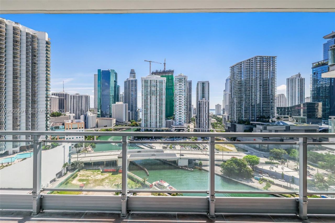 92 SW 3rd St , Unit 2212, Miami, FL 33130 Photo