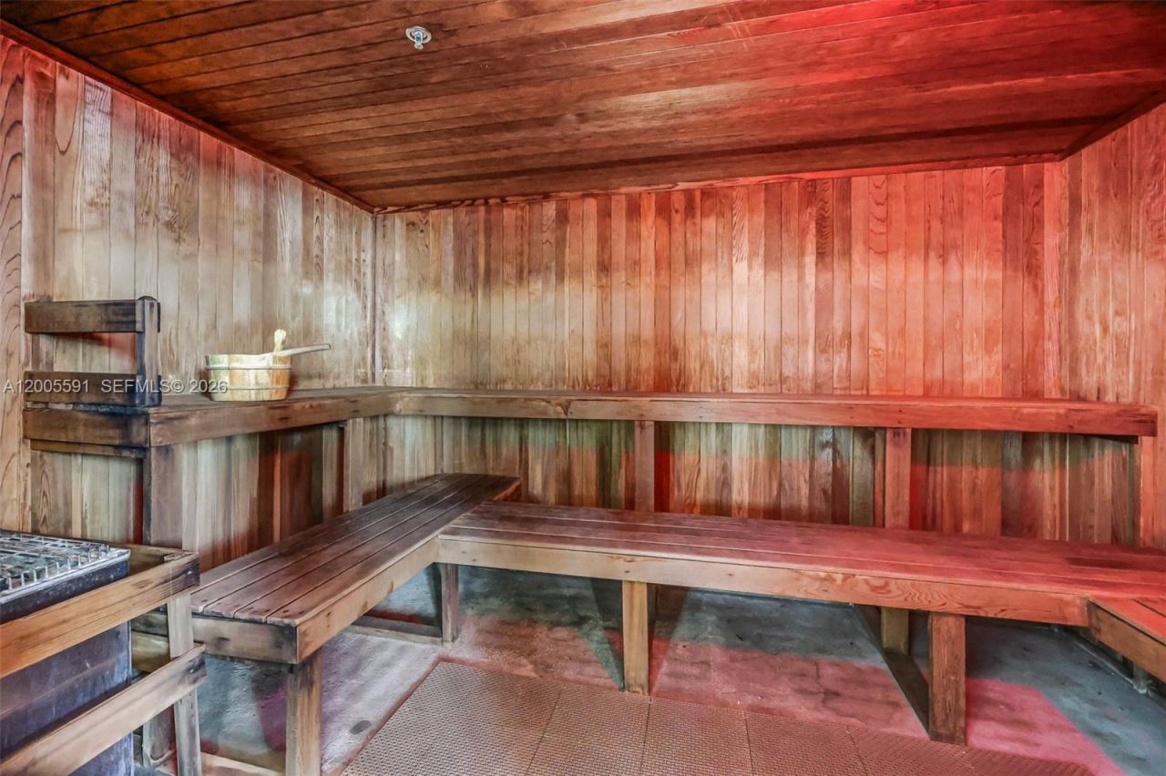 92 SW 3rd St , Unit 2212, Miami, FL 33130 Photo